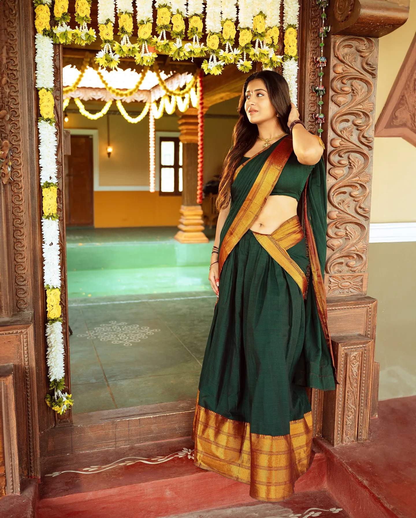 Rashi Singh - rashi-singh-hot-35.webp